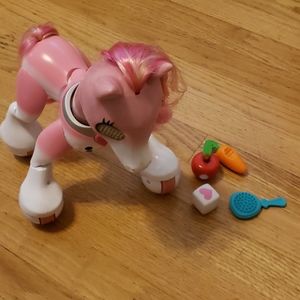 Spin Master Zoomer Show Pony